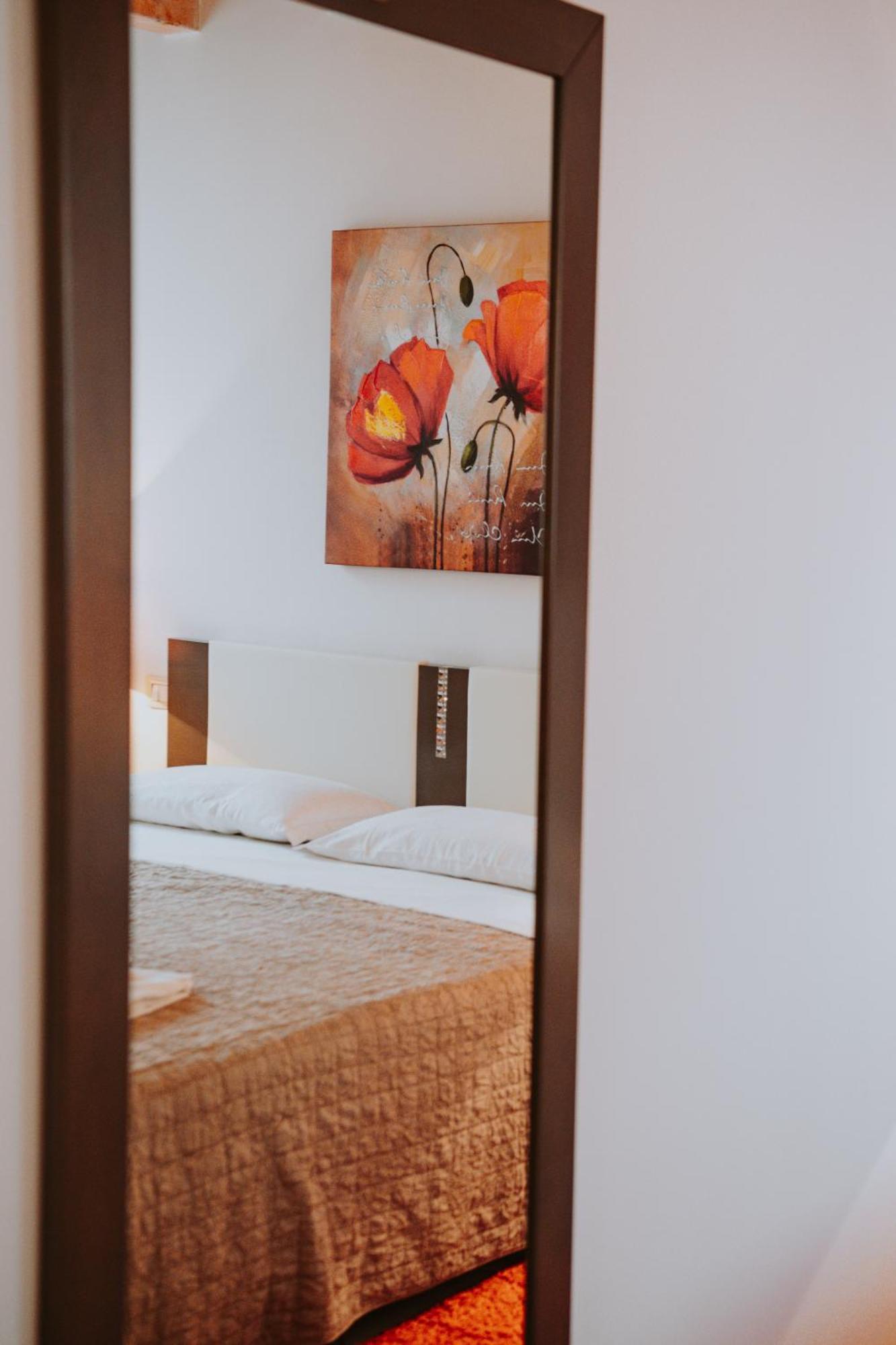 Campolivo Apartment Gargnano Bagian luar foto