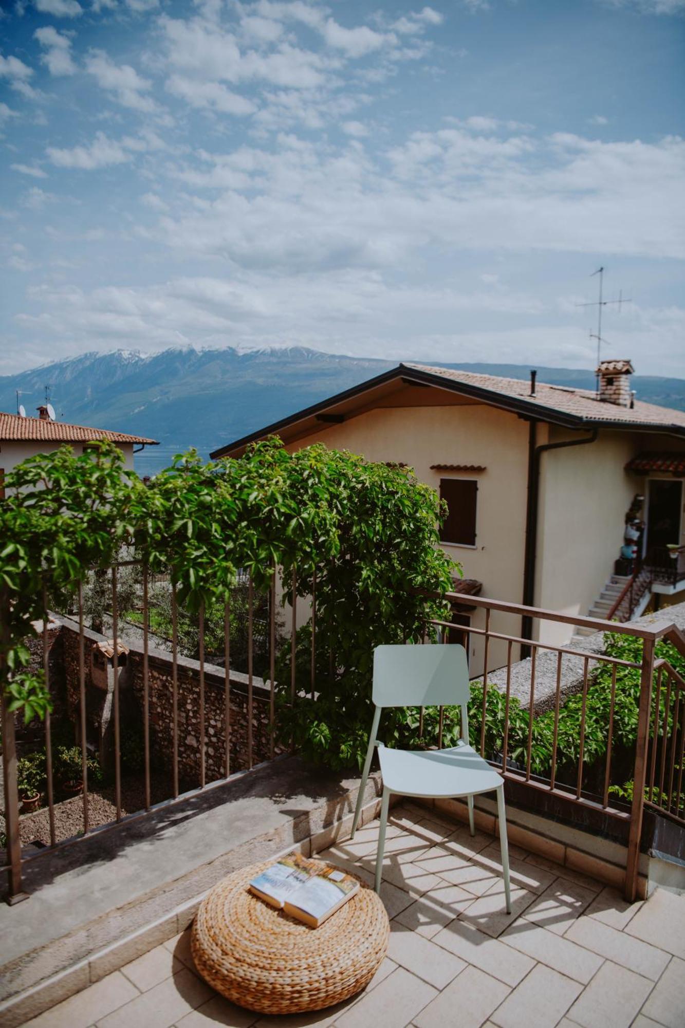 Campolivo Apartment Gargnano Bagian luar foto