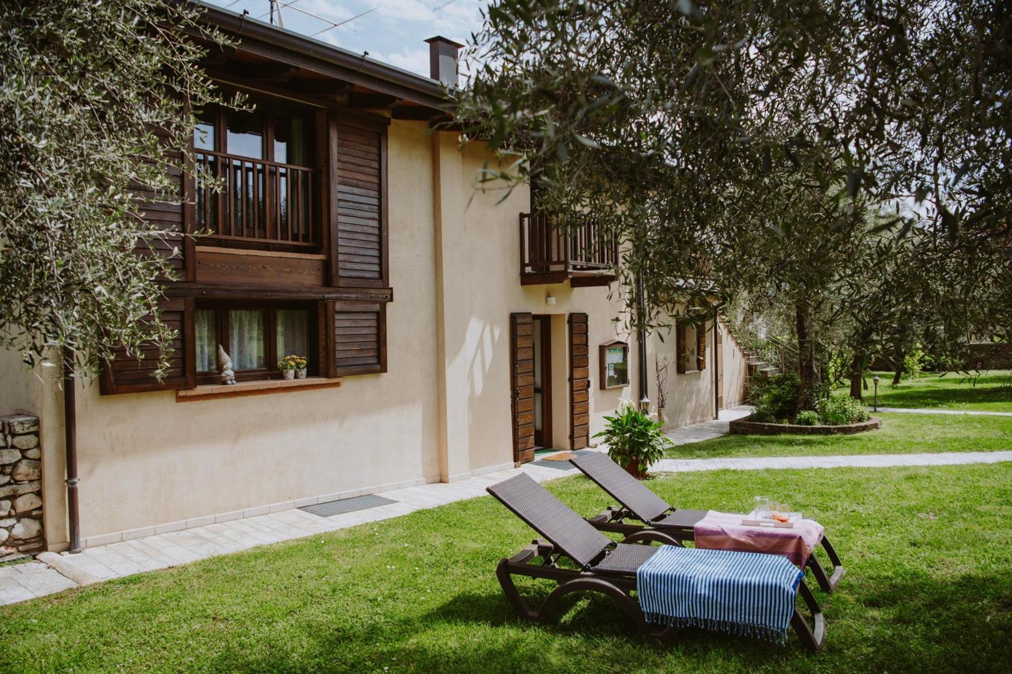 Campolivo Apartment Gargnano Bagian luar foto
